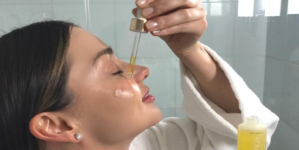 चेहरे के कायाकल्प के लिए तेलों का उपयोग करना
